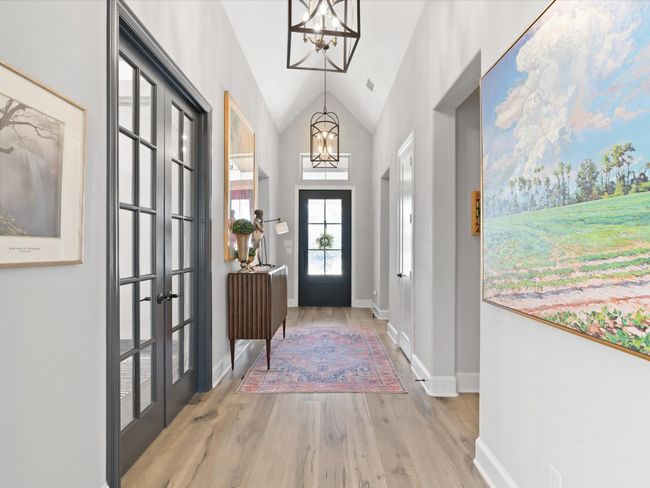 Facing Front Door | Image 9