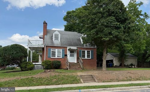 621 N Kensington St, ARLINGTON, VA, 22205-1038 | Card Image