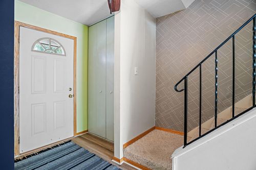 55 River Woods Ln, Burnsville, MN, 55337-3371 | Card Image