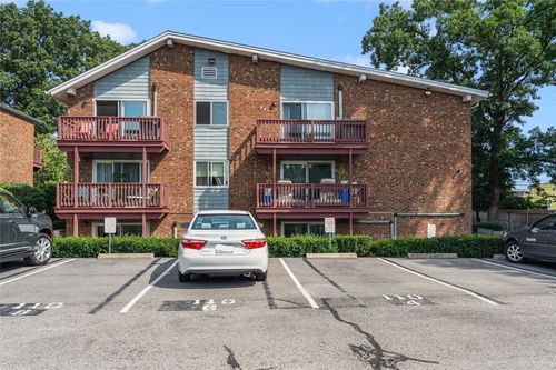 6-110 Pilgrim Pkwy, Warwick, RI, 02888-4150 | Card Image