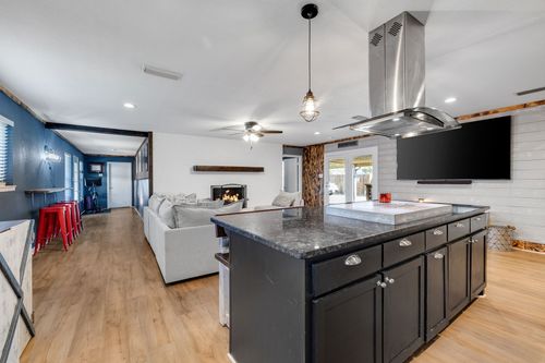 6537 Briley Dr, North Richland Hills, TX, 76180-8067 | Card Image