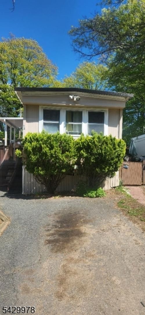 13-695 State Route 15 S, Lake Hopatcong, NJ, 07849-2430 | Card Image