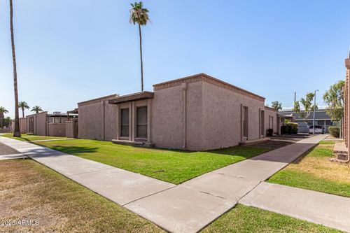 7921 N 61st Ave, Glendale, AZ, 85301-1246 | Card Image