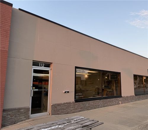 112 W Washington Ave, Effingham, IL, 62401-2354 | Card Image