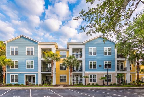 303-2200 Belle Isle Ave, Mount Pleasant, SC, 29464-8331 | Card Image