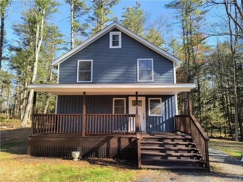 270 Old Cahoonzie Rd, Sparrow Bush, NY, 12780-5557 | Card Image