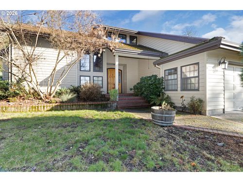 598 Winter Creek Ln, Roseburg, OR, 97471-8227 | Card Image