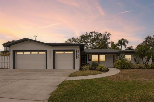 850 Rafael Blvd Ne, St Petersburg, FL, 33704-3028 | Card Image