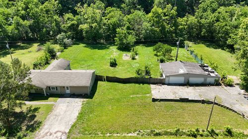 3587 Old Highway 31 E 5, Westmoreland, TN, 37186-2074 | Card Image