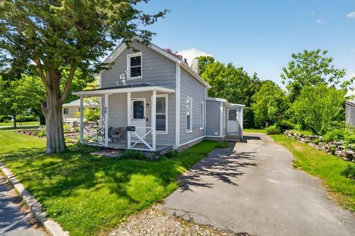 48 Farmfield St, Fairhaven, MA, 02719-2834 | Card Image