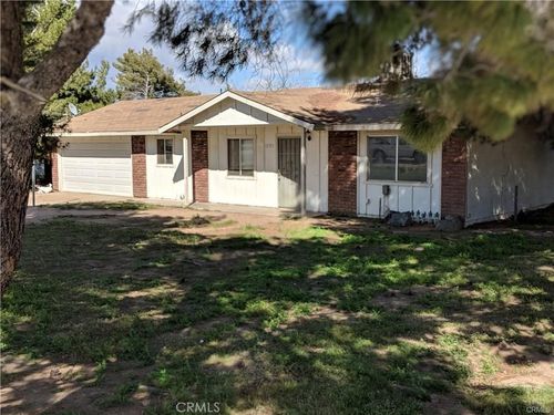 10703 Banning, Hesperia, CA, 92345 | Card Image