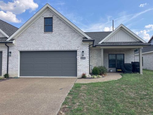 3042 White Oak Trl, Newburgh, IN, 47630-8561 | Card Image