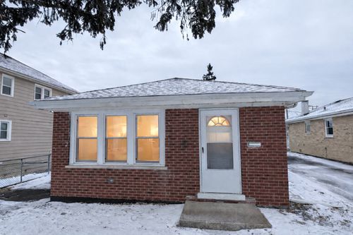 97 W 29th St, South Chicago Heights, IL, 60411-4872 | Card Image