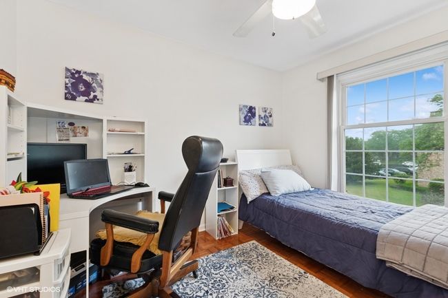 APT-217B - 128 Carriage Way Dr, Condo with 3 bedrooms, 2 bathrooms and 2 parking in Burr Ridge IL | Image 15