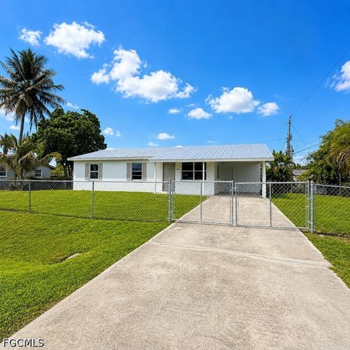 3982 Wheaton Ct, Fort Myers, FL, 33905-4607 | Card Image