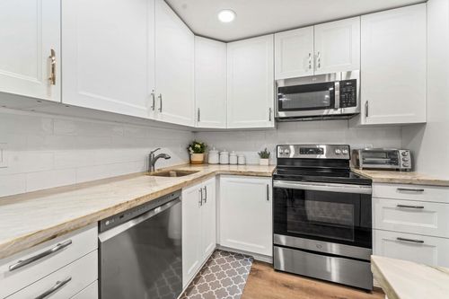 apt-225-120 Cypress Club Dr, Pompano Beach, FL, 33060-4712 | Card Image