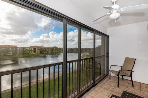 apt-409b-950 Sw 138th Ave, Pembroke Pines, FL, 33027-6951 | Card Image