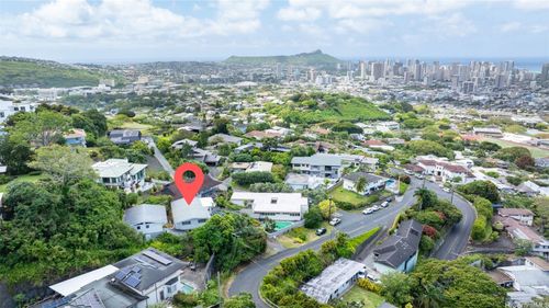 2327 Round Top Dr, Honolulu, HI, 96822-2067 | Card Image