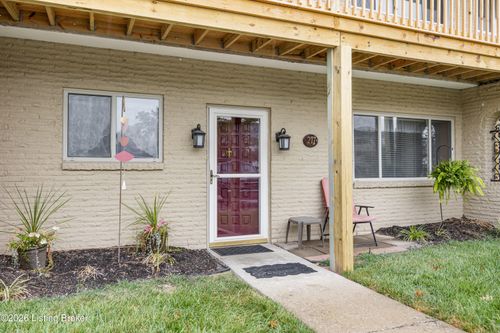217 Casa Bella Ct, Louisville, KY, 40220-2025 | Card Image