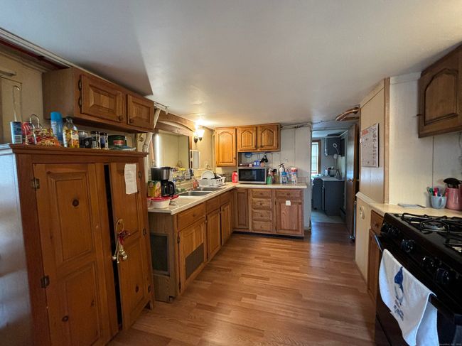 151 Union St, Home with 8 bedrooms, 3 bathrooms and 3 parking in Willimantic CT | Image 24
