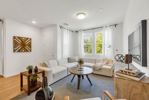 11076 International Drive, Rancho Cordova, CA, 95670 | Card Image