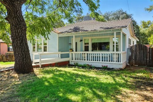 324 W 16th St, Chico, CA, 95928 | Card Image