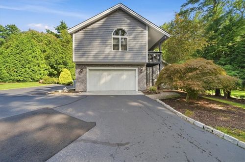 653 Ten Rod Rd, Exeter, RI, 02822-3121 | Card Image