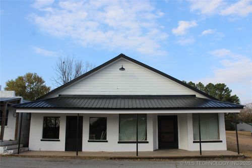 450 W Main St, Kansas, OK, 74347 | Card Image