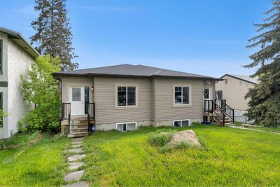 2723 15 Ave Se, Home with 5 bedrooms, 3 bathrooms and 2 parking in Calgary AB | Image 1