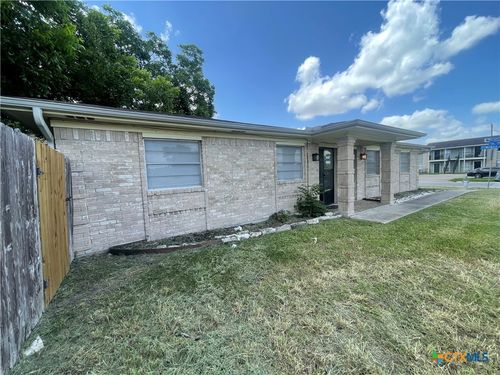 b-102 Milann St, Victoria, TX, 77901-2822 | Card Image