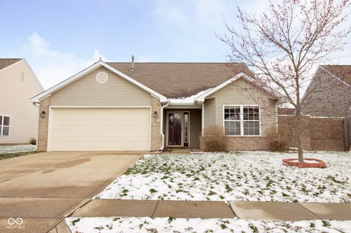 8140 Burnett Blvd, Avon, IN, 46123-7517 | Card Image