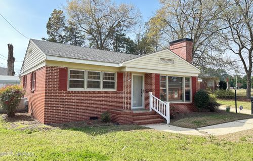 a-100 Wilson St, Clinton, NC, 28328-2418 | Card Image