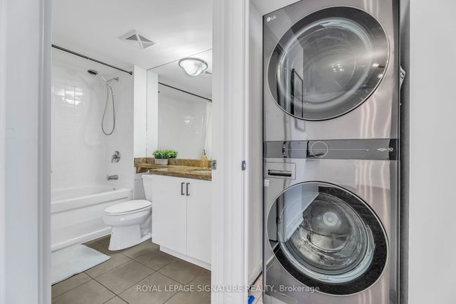 1701 - 231 Fort York Blvd, Condo with 2 bedrooms, 1 bathrooms and 1 parking in Toronto ON | Image 29