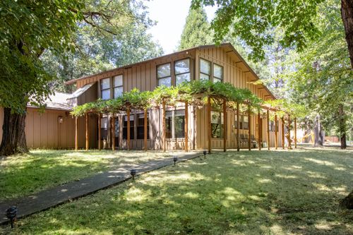 6651 W Side Rd, Cave Junction, OR, 97523-9393 | Card Image