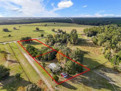 19261 Nw Highway 335, House other with 3 bedrooms, 2 bathrooms and null parking in Williston FL | Image 1