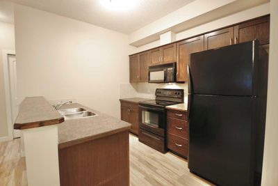 105 - 109 Seabolt Dr, Condo with 2 bedrooms, 2 bathrooms and 2 parking in Hinton AB | Image 2