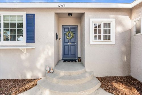 17145 Strathern St, Van Nuys, CA, 91406 | Card Image