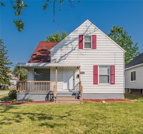 5535 Grasmere Ave, Maple Heights, OH, 44137-3441 | Card Image