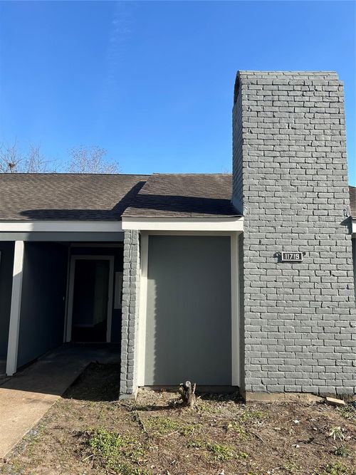 11719 Pender Ln, Stafford, TX, 77477-1316 | Card Image