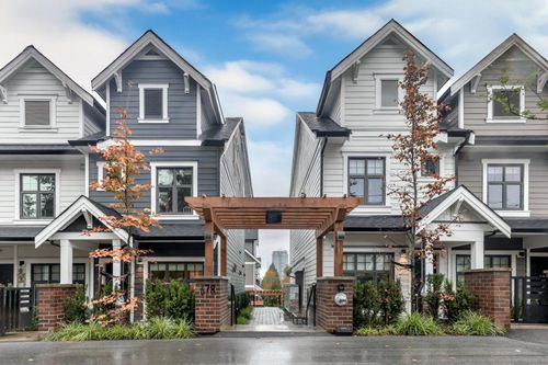 204-678 Fairview St, Coquitlam, BC, V3J0N1 | Card Image