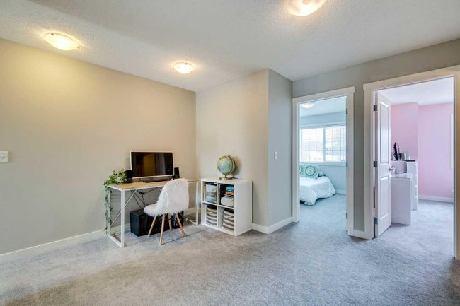 92 Rockyspring Grove Nw, Home with 3 bedrooms, 3 bathrooms and 2 parking in Calgary AB | Image 13