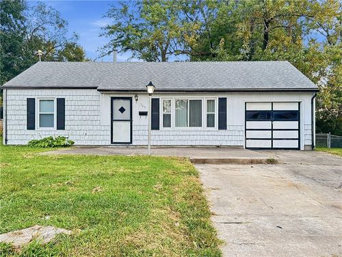 505 Ne 67th Ter, Gladstone, MO, 64118-3446 | Card Image