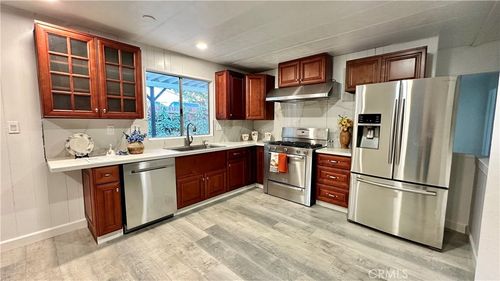 908 Louise Way, Lebec, CA, 93243-4015 | Card Image