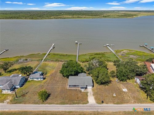 532 County Road 311, Port Lavaca, TX, 77979-6022 | Card Image