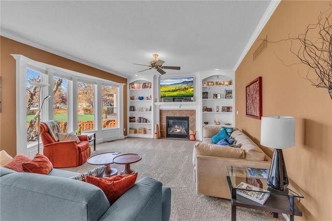 5712 Payne St, House other with 5 bedrooms, 5 bathrooms and null parking in Shawnee KS | Image 8
