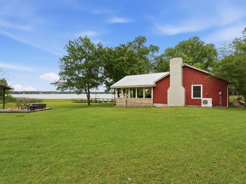 542 W Lake Dr, Weatherford, TX, 76087-8110 | Card Image