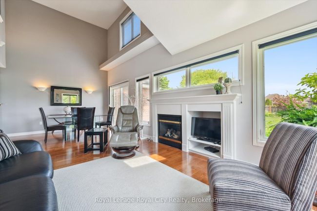 105 Riverwalk Pl, House attached with 2 bedrooms, 2 bathrooms and 3 parking in Rockwood ON | Image 9