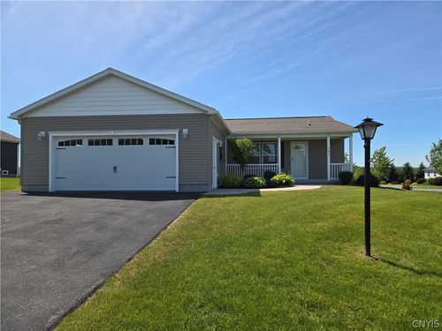 101 Woods Edge Dr, Clinton, NY, 13323-1094 | Card Image