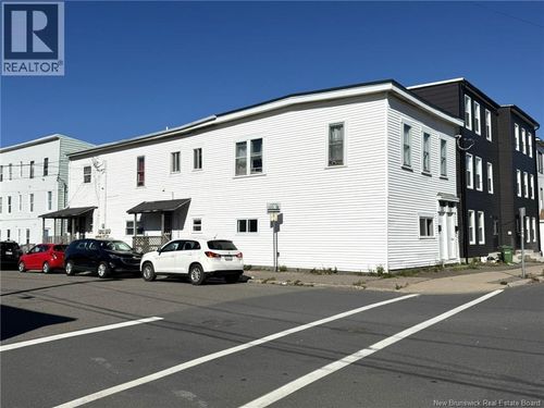 155 Adelaide St, Saint John, NB, E2K1W9 | Card Image