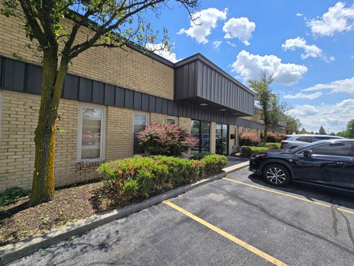 9721 Prairie Ave, Highland, IN, 46322-3616 | Card Image